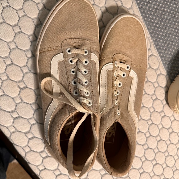 Women’s Ward Sneaker - Picture 4 of 6